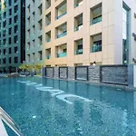 Damac 1Bhk Apt Business Bay Dubai With Pool & Canal Walk